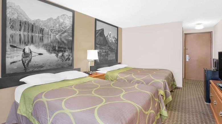 <b>Super 8 Riverton Room</b>. Images powered by <a href="https://iceportal.shijigroup.com/" title="IcePortal" target="_blank">IcePortal</a>.