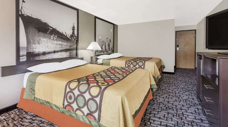 Super 8 Bremerton Room