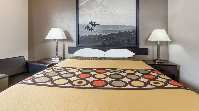 <b>Super 8 Bremerton Room</b>. Images powered by <a href="https://iceportal.shijigroup.com/" title="IcePortal" target="_blank">IcePortal</a>.
