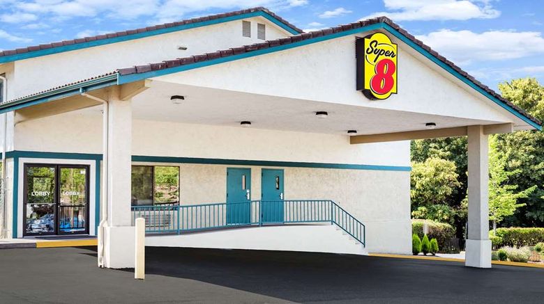 Super 8 Bremerton Exterior. Images powered by <a href="https://iceportal.shijigroup.com" target="_blank" rel="noopener">Ice Portal</a>.