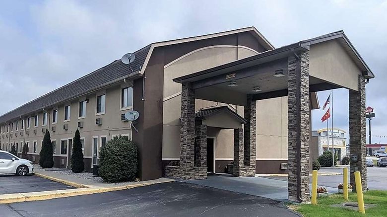<b>Super 8 Shelbyville Exterior</b>. Images powered by <a href="https://iceportal.shijigroup.com/" title="IcePortal" target="_blank">IcePortal</a>.