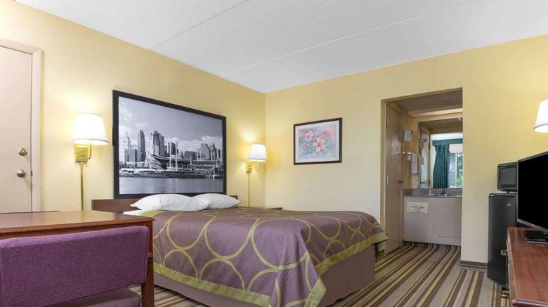 <b>Super 8 Wapakoneta Room</b>. Images powered by <a href="https://iceportal.shijigroup.com/" title="IcePortal" target="_blank">IcePortal</a>.