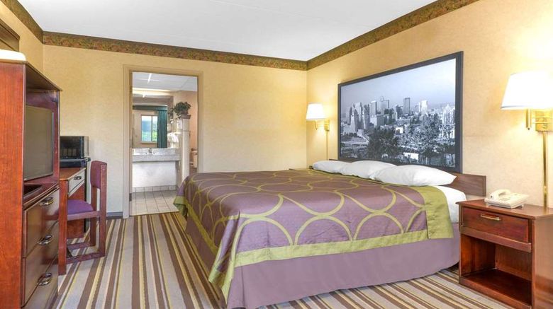<b>Super 8 Wapakoneta Room</b>. Images powered by <a href="https://iceportal.shijigroup.com/" title="IcePortal" target="_blank">IcePortal</a>.
