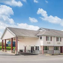 Super 8 Wapakoneta