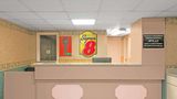 Super 8 Wapakoneta Lobby