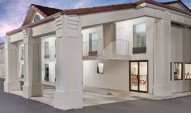 Super 8 Ringgold Exterior