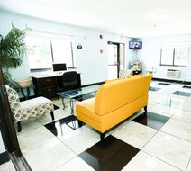Super 8 by Wyndham Villa Rica Lobby