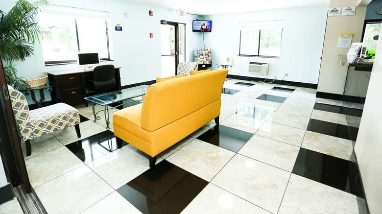 <b>Super 8 by Wyndham Villa Rica Lobby</b>. Images powered by <a href="https://iceportal.shijigroup.com/" title="IcePortal" target="_blank">IcePortal</a>.