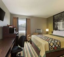 Super 8 Tuscola Room