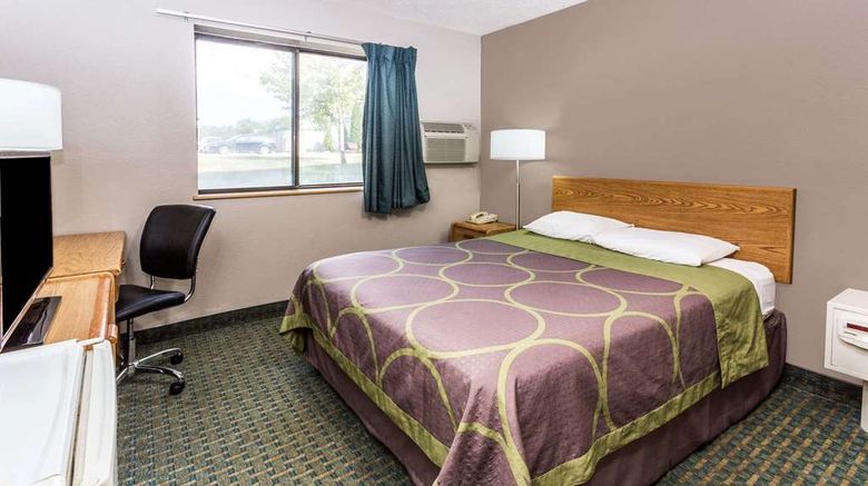 <b>Super 8 St. Charles Room</b>. Images powered by <a href="https://iceportal.shijigroup.com/" title="IcePortal" target="_blank">IcePortal</a>.