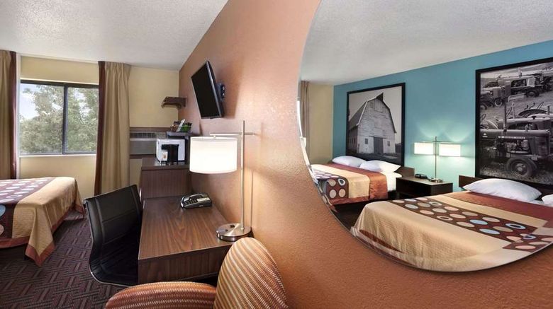 <b>Super 8 Salem Room</b>. Images powered by <a href="https://iceportal.shijigroup.com/" title="IcePortal" target="_blank">IcePortal</a>.