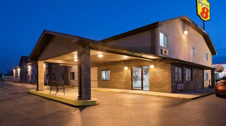 Super 8 Rantoul Exterior