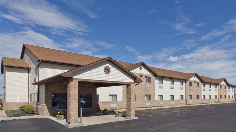 <b>Super 8 Rochelle Exterior</b>. Images powered by <a href="https://iceportal.shijigroup.com/" title="IcePortal" target="_blank">IcePortal</a>.