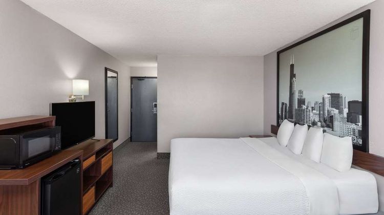 Super 8 Romeoville Bolingbrook Room