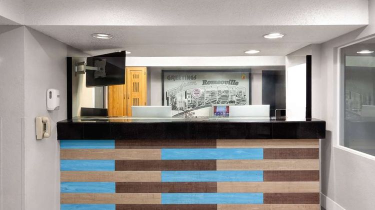 Super 8 Romeoville Bolingbrook Lobby