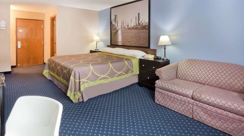 <b>Super 8 Rockford Room</b>. Images powered by <a href="https://iceportal.shijigroup.com/" title="IcePortal" target="_blank">IcePortal</a>.