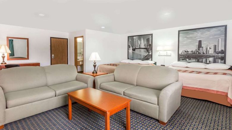 <b>Super 8 Rock Falls Sterling Area Suite</b>. Images powered by <a href="https://iceportal.shijigroup.com/" title="IcePortal" target="_blank">IcePortal</a>.