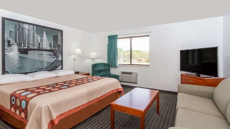 <b>Super 8 Rock Falls Sterling Area Room</b>. Images powered by <a href="https://iceportal.shijigroup.com/" title="IcePortal" target="_blank">IcePortal</a>.