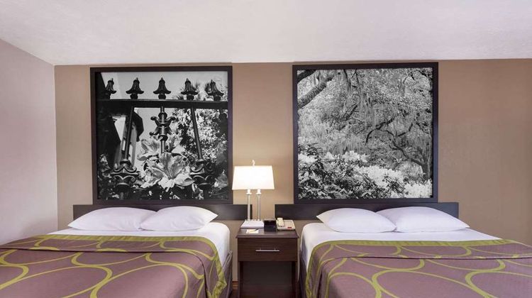Super 8 Locust Grove Room