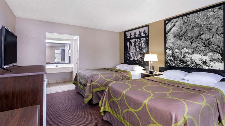 Super 8 Locust Grove Room