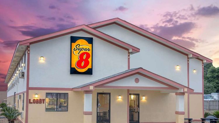 Super 8 Douglas Exterior
