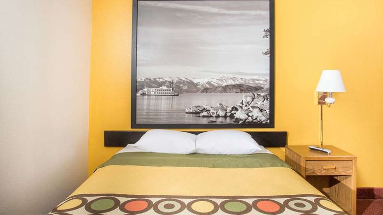 <b>Super 8 Elko Room</b>. Images powered by <a href="https://iceportal.shijigroup.com/" title="IcePortal" target="_blank">IcePortal</a>.