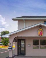 Super 8 Sherman