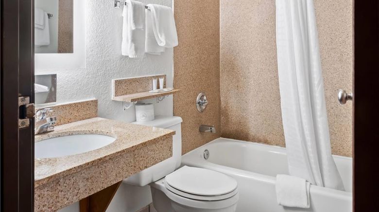 <b>Super 8 Santa Rosa Room</b>. Images powered by <a href="https://iceportal.shijigroup.com/" title="IcePortal" target="_blank">IcePortal</a>.