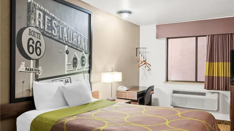<b>Super 8 Santa Rosa Room</b>. Images powered by <a href="https://iceportal.shijigroup.com/" title="IcePortal" target="_blank">IcePortal</a>.