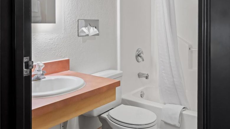 <b>Super 8 Santa Rosa Suite</b>. Images powered by <a href="https://iceportal.shijigroup.com/" title="IcePortal" target="_blank">IcePortal</a>.