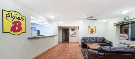 Super 8 Socorro Lobby