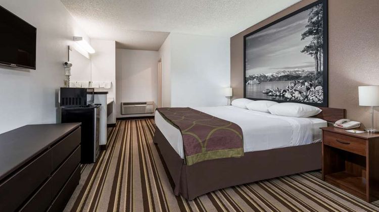 Super 8 Fernley Room
