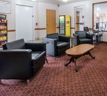 Super 8 Fernley Lobby