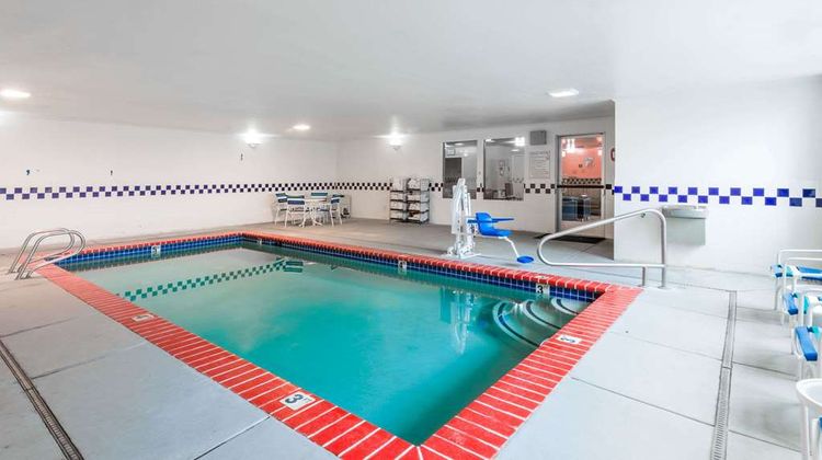 Super 8 Fernley Pool