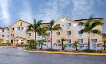 Super 8 Clearwater/St.Petersburg Airport