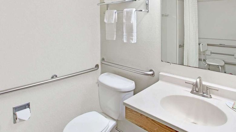 <b>Super 8 Clearwater/St.Petersburg Airport Room</b>. Images powered by <a href="https://iceportal.shijigroup.com/" title="IcePortal" target="_blank">IcePortal</a>.
