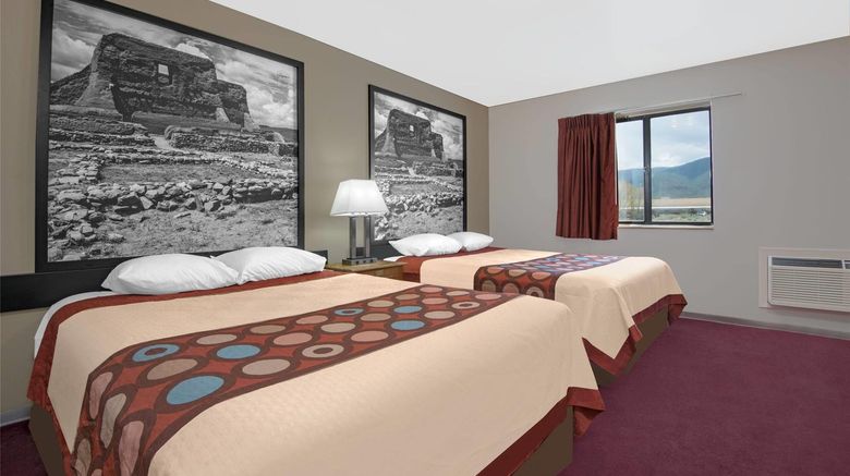 <b>Super 8 Taos Room</b>. Images powered by <a href="https://iceportal.shijigroup.com/" title="IcePortal" target="_blank">IcePortal</a>.