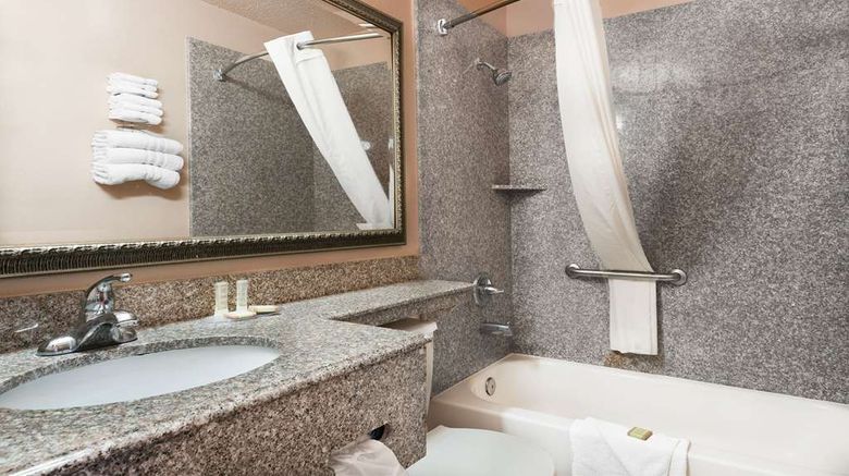 <b>Super 8 San Antonio I-35 North Room</b>. Images powered by <a href="https://iceportal.shijigroup.com/" title="IcePortal" target="_blank">IcePortal</a>.