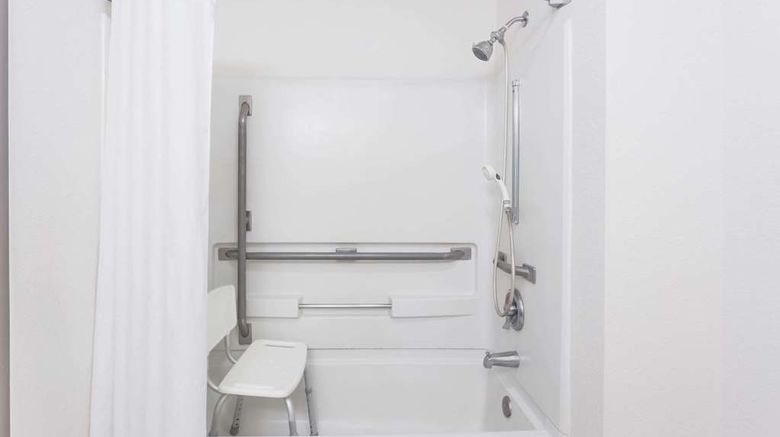 <b>Super 8 Woodstock Room</b>. Images powered by <a href="https://iceportal.shijigroup.com/" title="IcePortal" target="_blank">IcePortal</a>.