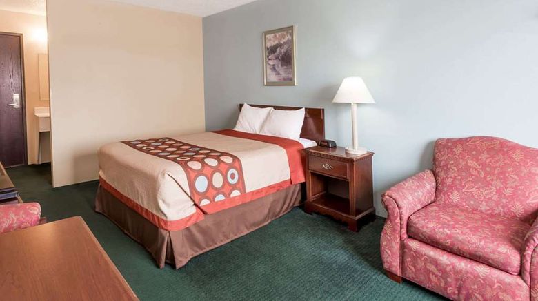 <b>Super 8 Woodstock Room</b>. Images powered by <a href="https://iceportal.shijigroup.com/" title="IcePortal" target="_blank">IcePortal</a>.