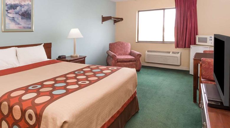 <b>Super 8 Woodstock Room</b>. Images powered by <a href="https://iceportal.shijigroup.com/" title="IcePortal" target="_blank">IcePortal</a>.