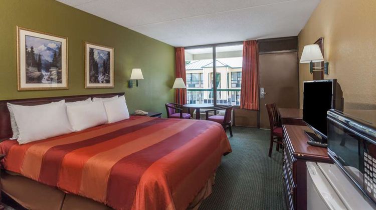 Days Inn Nashville West Room