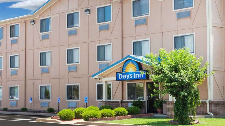 Days Inn Dyersburg Exterior. Images powered by <a href="https://iceportal.shijigroup.com" target="_blank" rel="noopener">Ice Portal</a>.