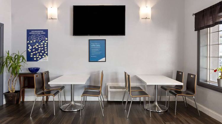 Days Inn Aberdeen Lobby
