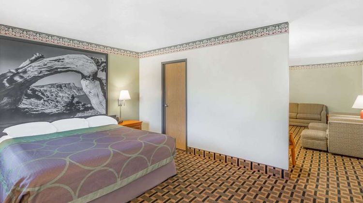 Super 8 Grants Pass Room