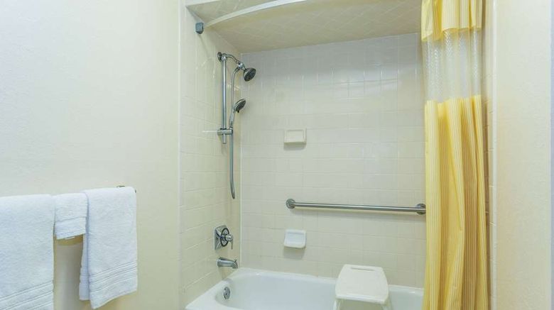 <b>Days Inn Lake Park/Valdosta Room</b>. Images powered by <a href="https://iceportal.shijigroup.com/" title="IcePortal" target="_blank">IcePortal</a>.