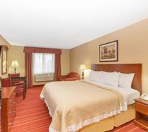 Days Inn Salina I-70 Room