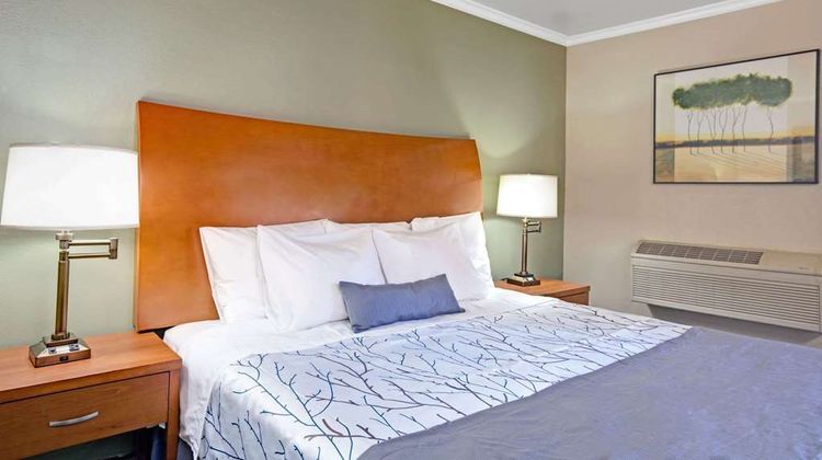 Days Inn San Jose Convention Center Room