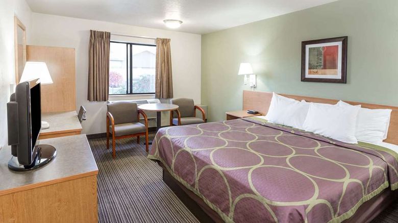 <b>Super 8 Bend Room</b>. Images powered by <a href="https://iceportal.shijigroup.com/" title="IcePortal" target="_blank">IcePortal</a>.