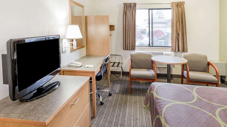 <b>Super 8 Bend Room</b>. Images powered by <a href="https://iceportal.shijigroup.com/" title="IcePortal" target="_blank">IcePortal</a>.